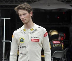 Grosjean hangs on to Lotus seat for 2013